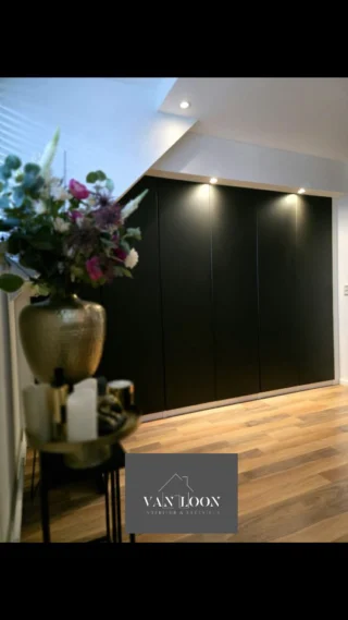 Instagram post from vanloon_interieur_exterieur. This post is in position 19.