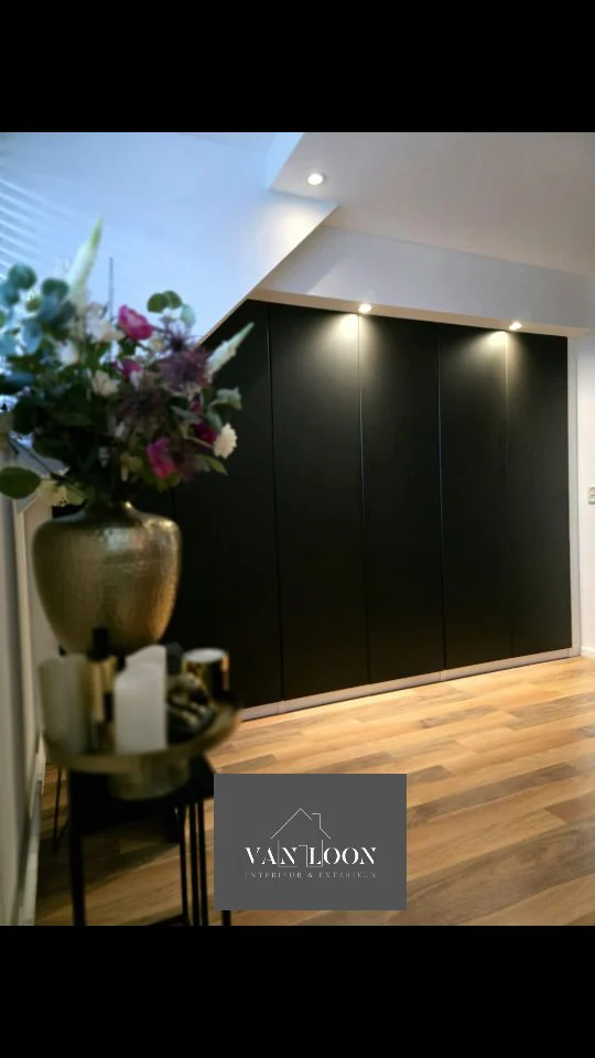 Instagram post from vanloon_interieur_exterieur. This post is in position 18.