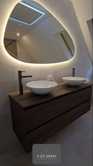 Instagram post from vanloon_interieur_exterieur. This post is in position 18.