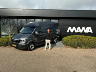 Instagram post from vanloon_interieur_exterieur. This post is in position 1.